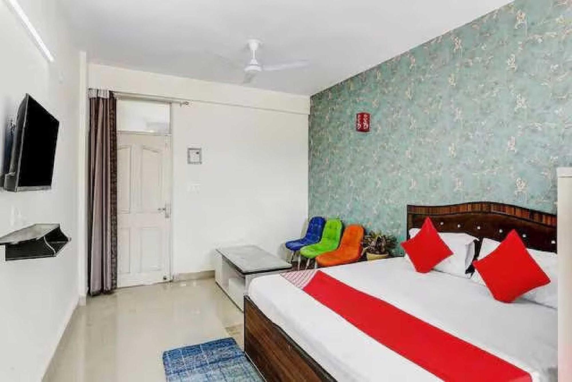 Hotel O Krishna Orchid Near Noida Sector 81 Metro Station Exterior photo
